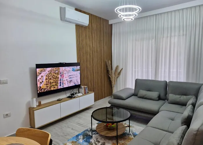 Aurora Apartment Qerret